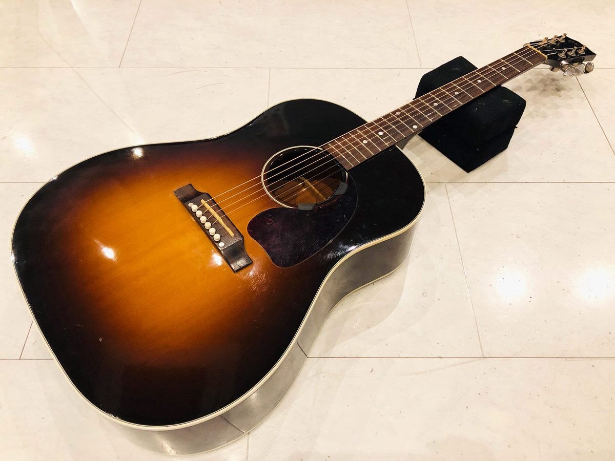Gibson J-45 アコースティックギター (外部)