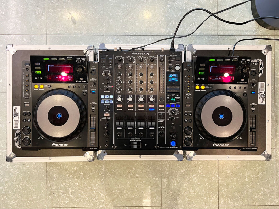 CDJ-900NSX 2台セット（ミキサーはサービス） - DJ機器